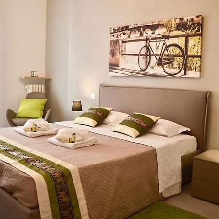Апартаменти Flats4Rent Nikos Верона Екстер'єр фото